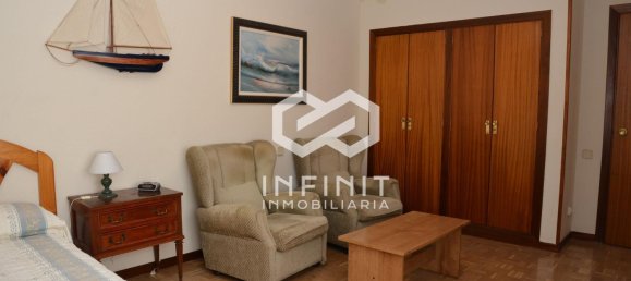 Apartamento de 4 dormitorios en Alcalá de Henares, Spain No. 136954 48