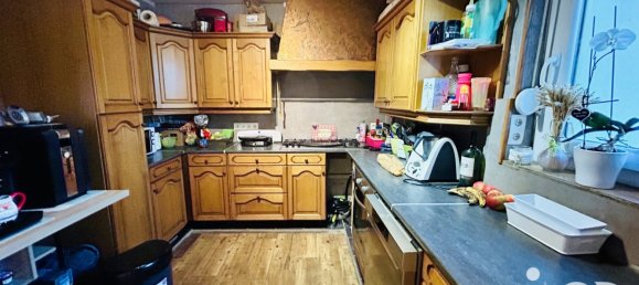 Adosado de 6 habitaciónes en Noyales, France No. 153623 6