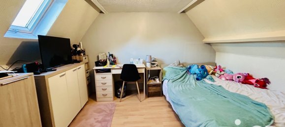 Adosado de 6 habitaciónes en Noyales, France No. 153623 9