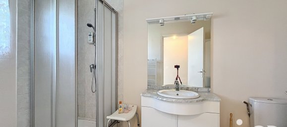 6 bedrooms House in Chalette-sur-Loing, France No. 266907 19