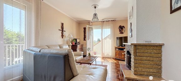 6 bedrooms House in Chalette-sur-Loing, France No. 266907 9