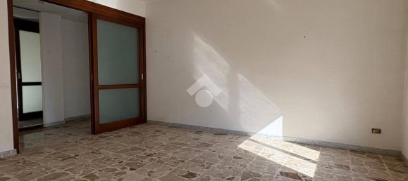 2 bedrooms Apartment in Cosenza, Italy No. 157773 4