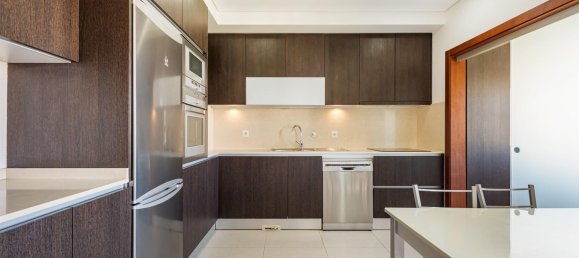 3 bedrooms Apartment in Senhora da Hora, Portugal No. 137885 9