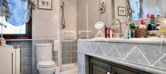 Villa de 3 dormitorios en Lucca, Italy No. 91549 24