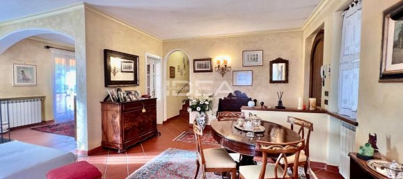Villa de 3 dormitorios en Lucca, Italy No. 91549 5