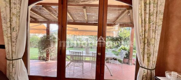 Villa de 3 dormitorios en Lucca, Italy No. 91549 11