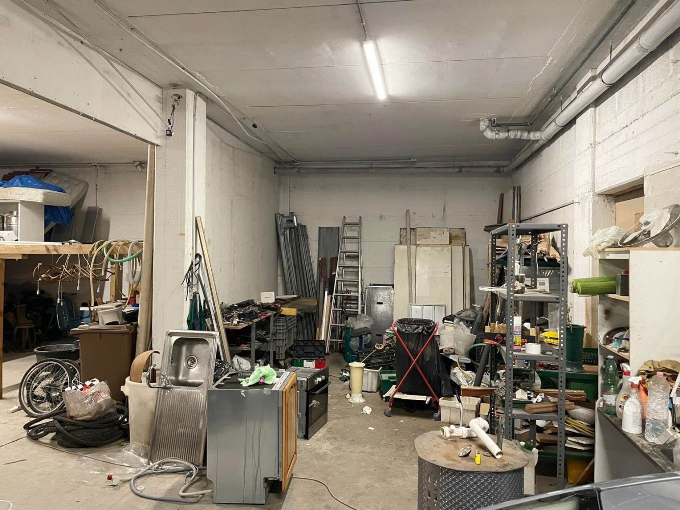 Almacén en Capurso, Italy 355 m² No. 338958