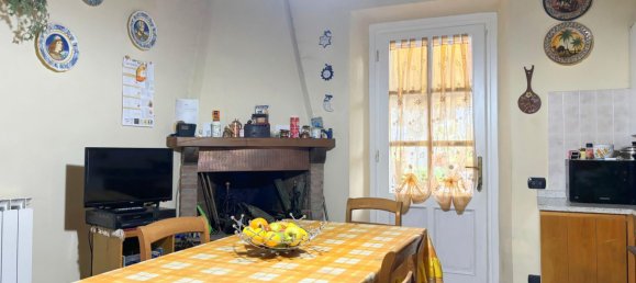 4غرفة منزل في Lucca, Italy رقم 218468 9