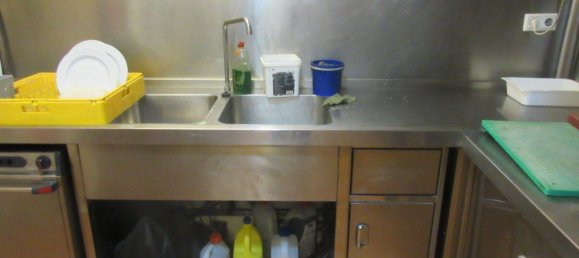 75m² Commercial property in Benidorm, Spain No. 172381 24