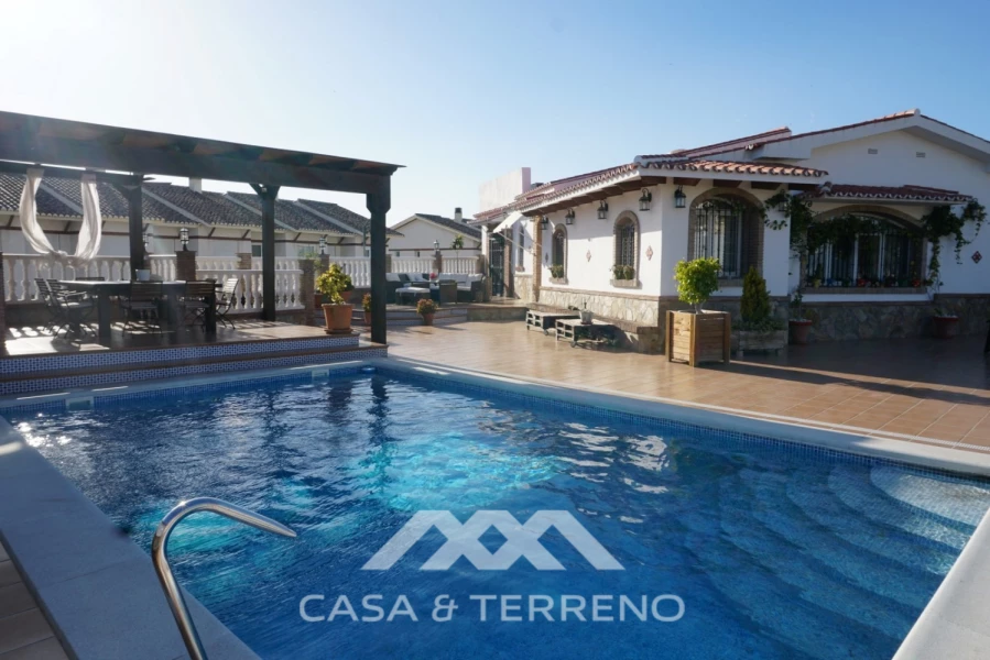 Terreno en Barcelona, Spain 282 m² No. 46747