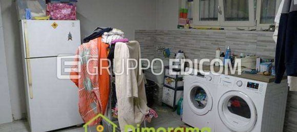 Casa de 8 dormitorios en Parabiago, Italy No. 360709 4