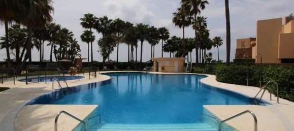 Apartamento de 1 dormitorio en Estepona, Spain No. 147747 2