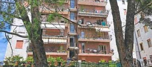 Квартира с 5 комнатами в Трескоре Бальнеарио, Италия № 4940 16