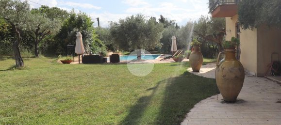 Villa de 5 dormitorios en Manoppello, Italy No. 283715 6