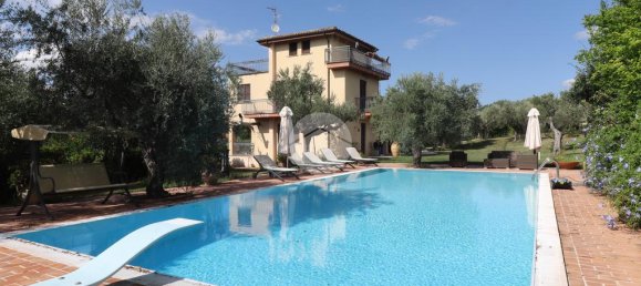 Villa de 5 dormitorios en Manoppello, Italy No. 283715 3