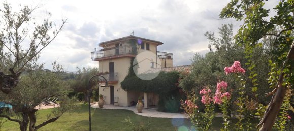 Villa de 5 dormitorios en Manoppello, Italy No. 283715 43