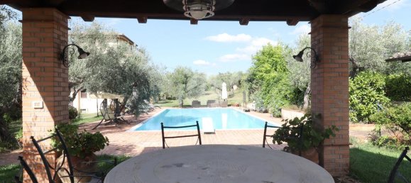 Villa de 5 dormitorios en Manoppello, Italy No. 283715 11