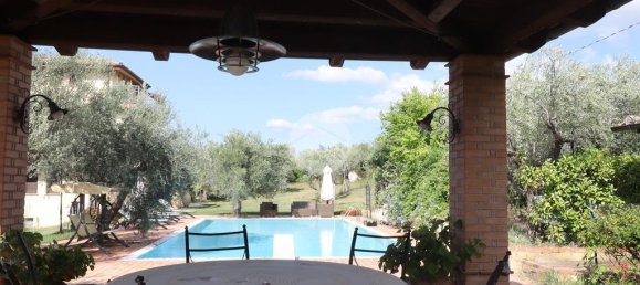 Villa de 5 dormitorios en Manoppello, Italy No. 283715 10