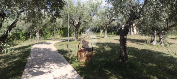 Villa de 5 dormitorios en Manoppello, Italy No. 283715 18