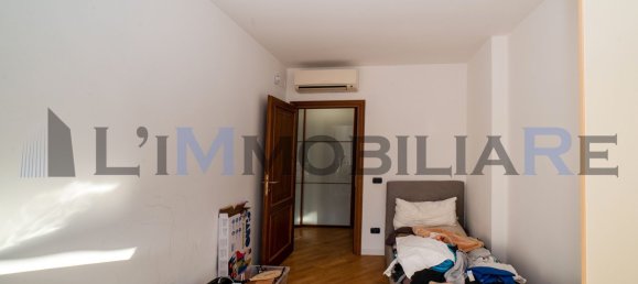 3 rooms Apartment in Rome, Italy No. 48605 17