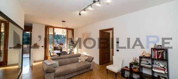3 rooms Apartment in Rome, Italy No. 48605 4