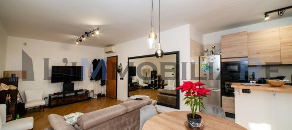 3 rooms Apartment in Rome, Italy No. 48605 7