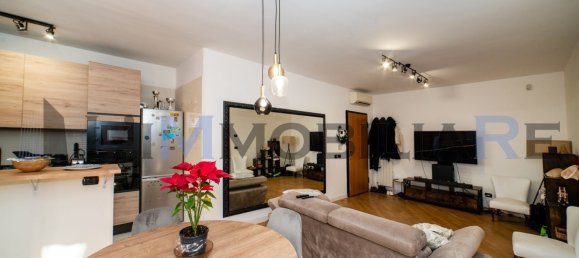 3 rooms Apartment in Rome, Italy No. 48605 12