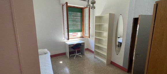 6 rooms Apartment in Siena, Italy No. 223797 10