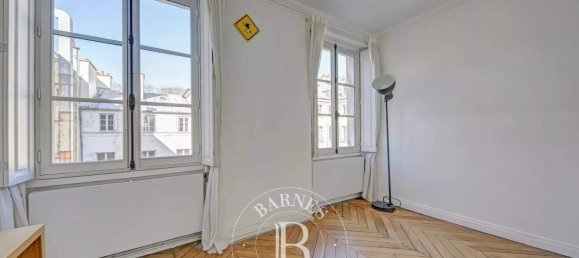 4 chambres Appartement à Versailles, France No. 115849 11