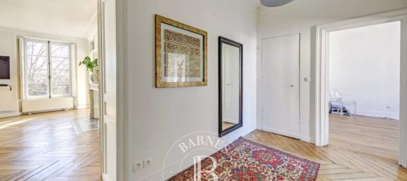 4 chambres Appartement à Versailles, France No. 115849 2