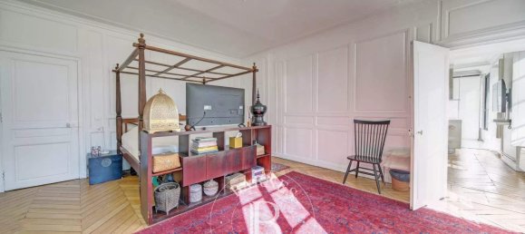 4 chambres Appartement à Versailles, France No. 115849 8