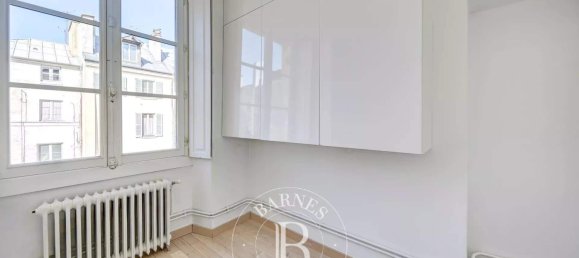 4 chambres Appartement à Versailles, France No. 115849 13