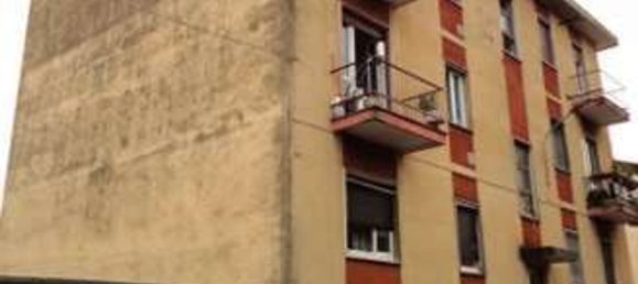 4 rooms Apartment in Trecate, Italy No. 203590 3