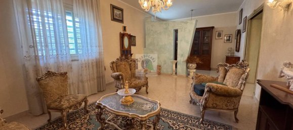 4 bedrooms Villa in Syracuse, Italy No. 244376 10
