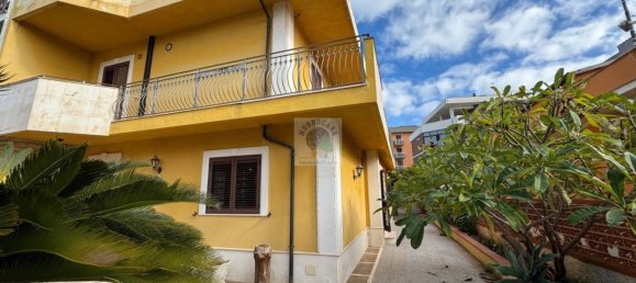 4 bedrooms Villa in Syracuse, Italy No. 244376 5