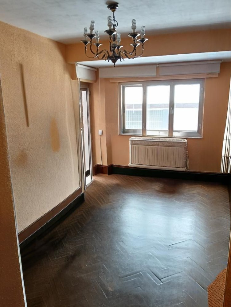 3 bedrooms Apartment in Salamanca, Spain No. 191032