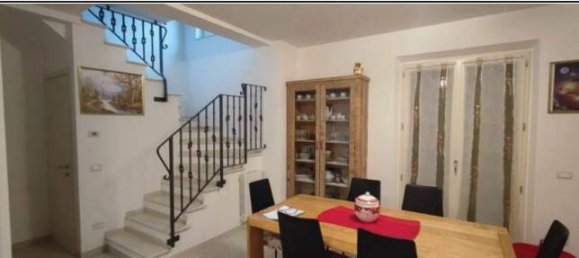 4 bedrooms Apartment in Pontremoli, Italy No. 50641 9