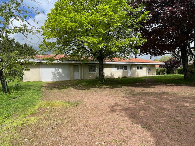 4 bedrooms House in Deols, France No. 81841