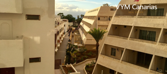 1 bedroom Apartment in Playa de las Americas, Spain No. 17664 2