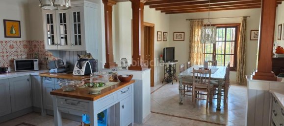 4 bedrooms House in Los Barrios, Spain No. 188800 2