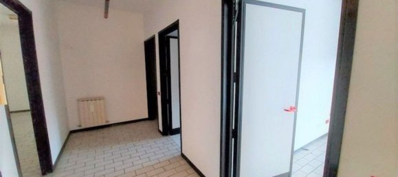 12غرفة مستودع في Monte San Giusto, Italy رقم 139390 10