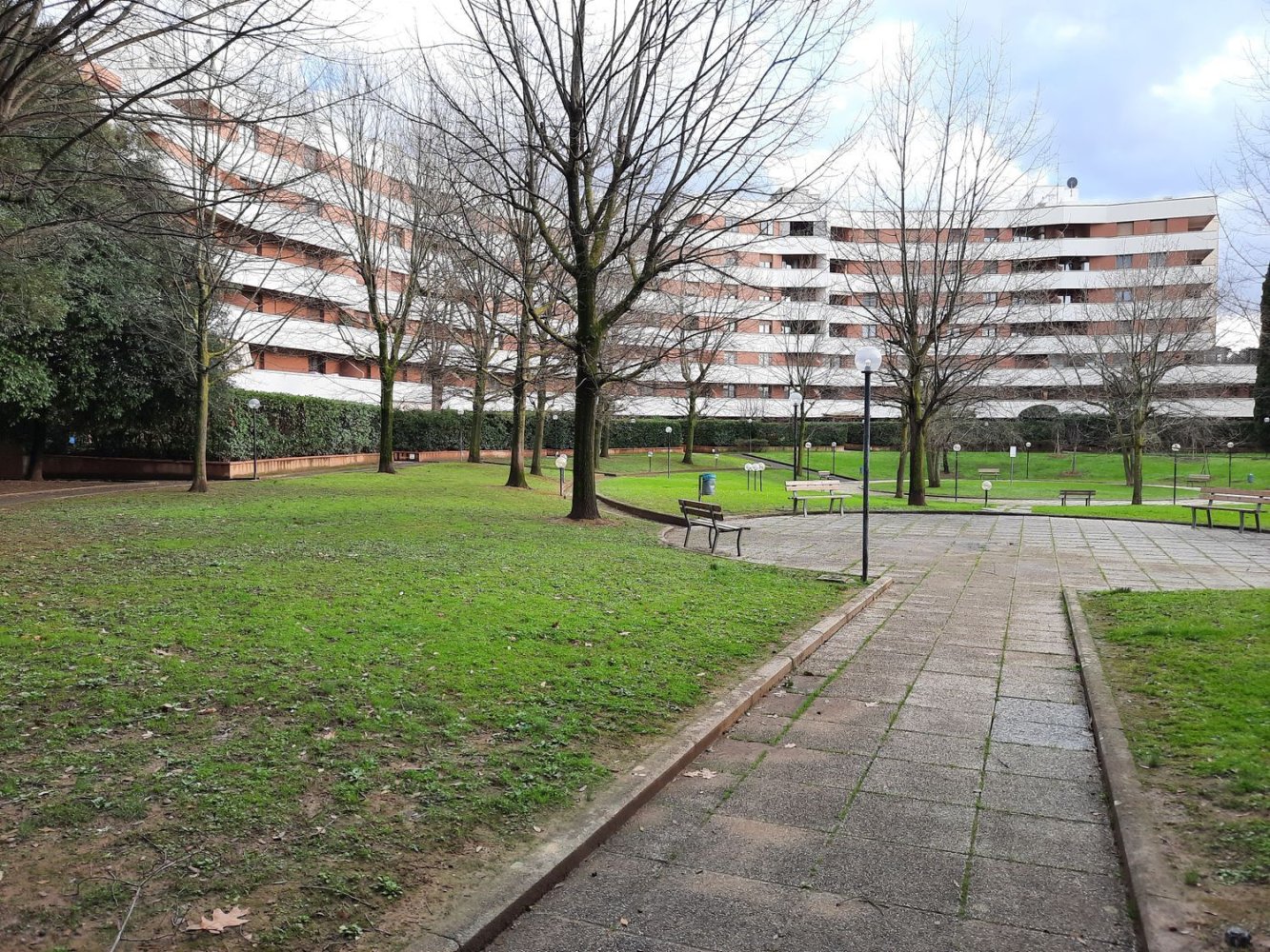 5 rooms Apartment in Prato, Italy No. 256019