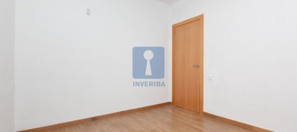 3 Schlafzimmer Wohnung in Abrera, Spain, Nr. 69725 9