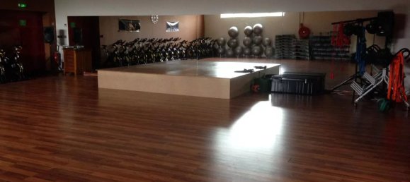 8 rooms House in Romilly-sur-Seine, France No. 89936 6