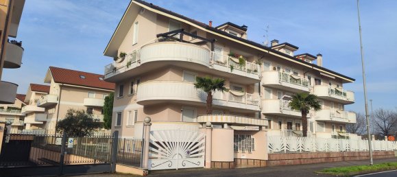 Studio in Bareggio, Italy No. 290595 26