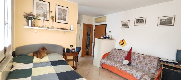 Studio in Bareggio, Italy No. 290595 25