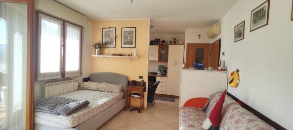 Studio in Bareggio, Italy No. 290595 2