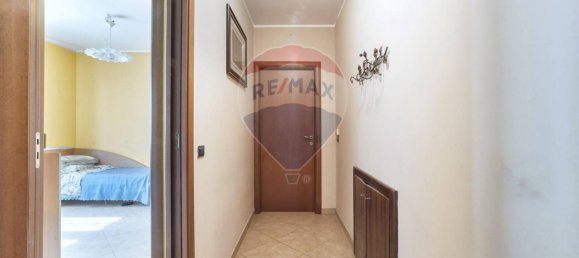 Дом с 4 комнатами в Лорето Апрутино, Италия № 177622 24