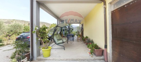 Дом с 4 комнатами в Лорето Апрутино, Италия № 177622 39