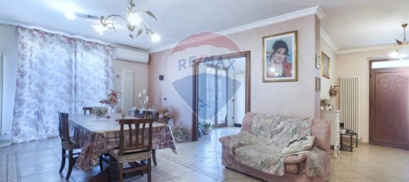 Дом с 4 комнатами в Лорето Апрутино, Италия № 177622 2